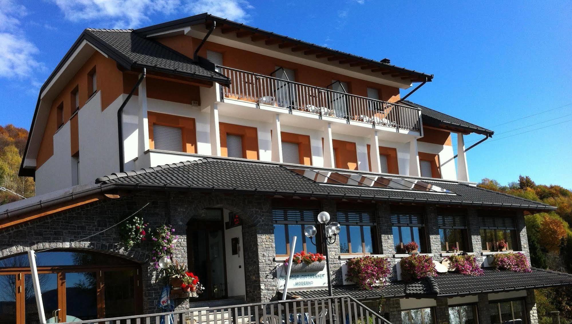 Albergo Moderno&Spa Fuipiano Valle Imagna Esterno foto