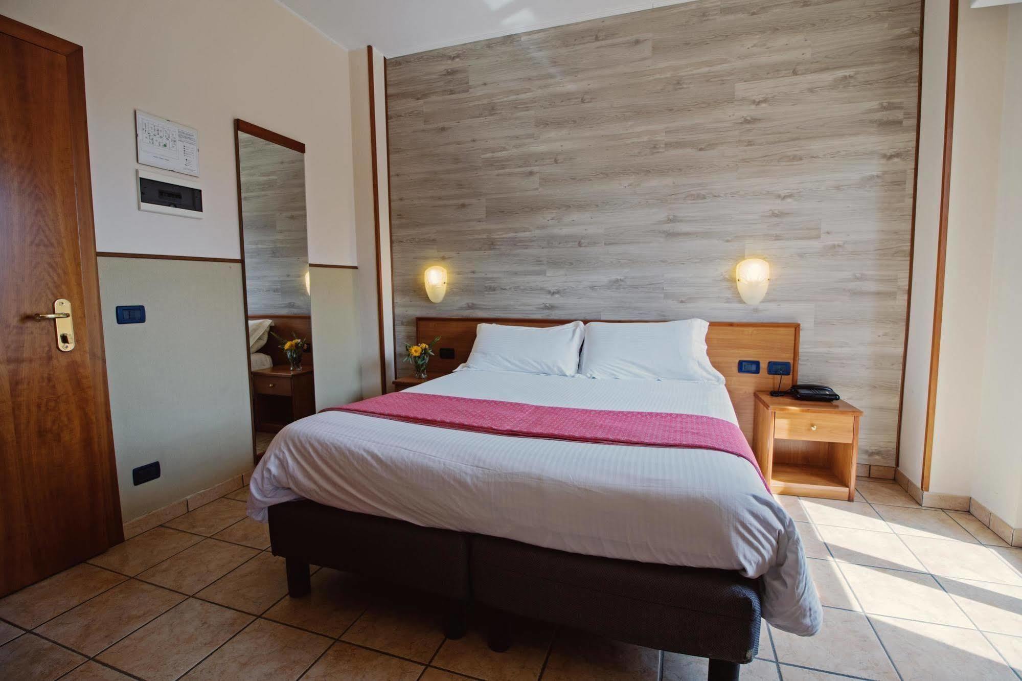 Albergo Moderno&Spa Fuipiano Valle Imagna Esterno foto