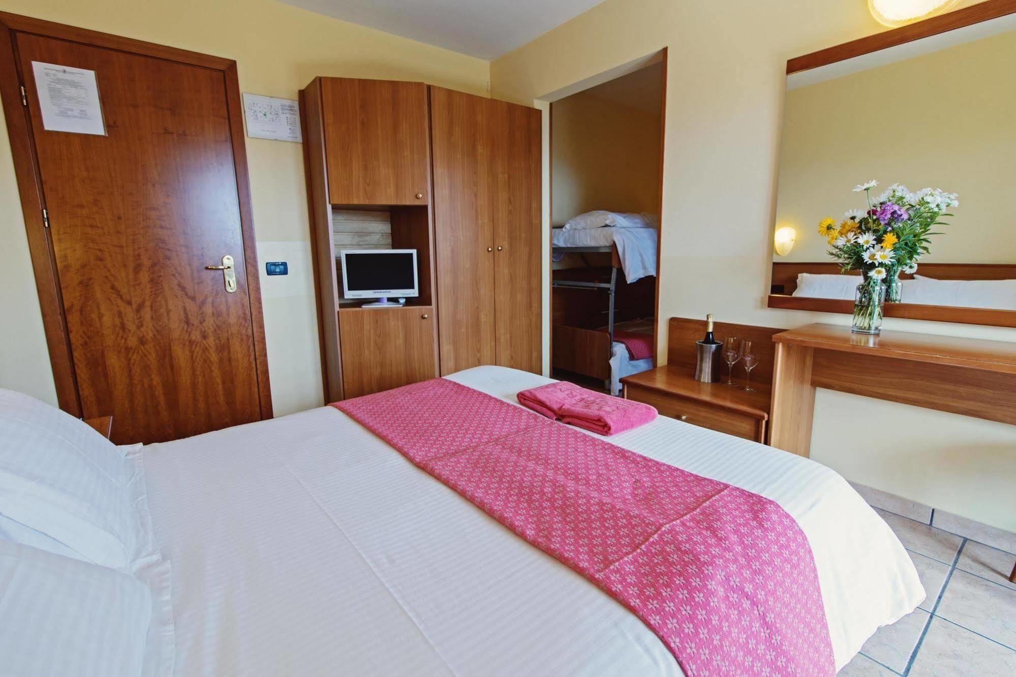 Albergo Moderno&Spa Fuipiano Valle Imagna Esterno foto